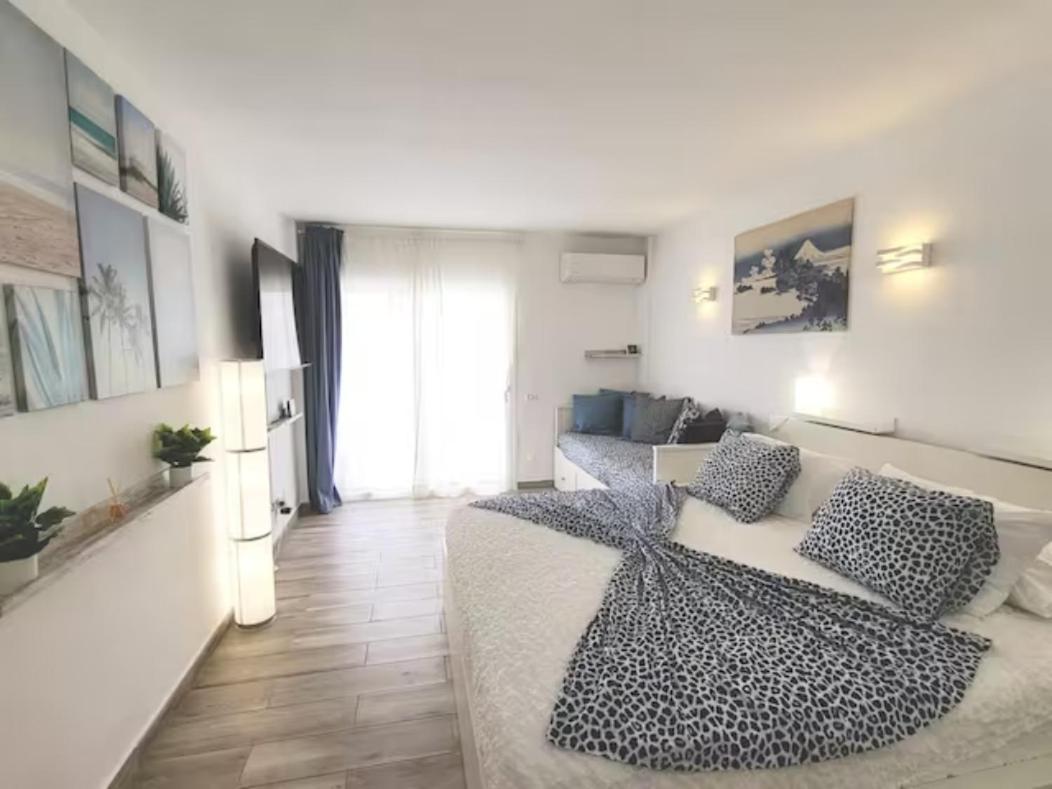 Holidays In Playa De Las Americas Arona  Extérieur photo
